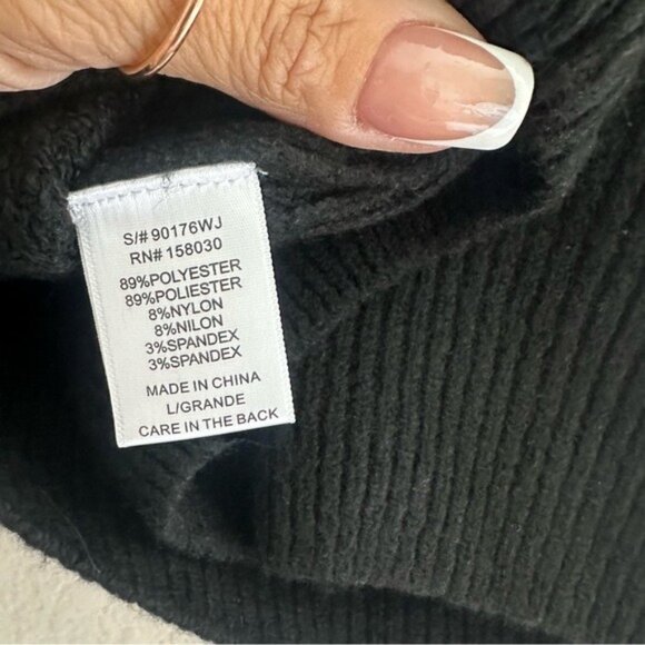 fab'rik Black V-Neck Sweater with Studded Embellishments nwt size Large - Picture 10 of 12